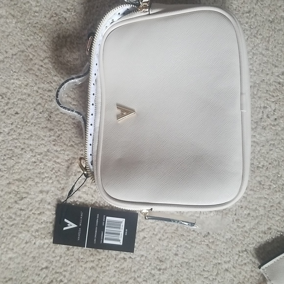 Purses - Picture 3 of 4